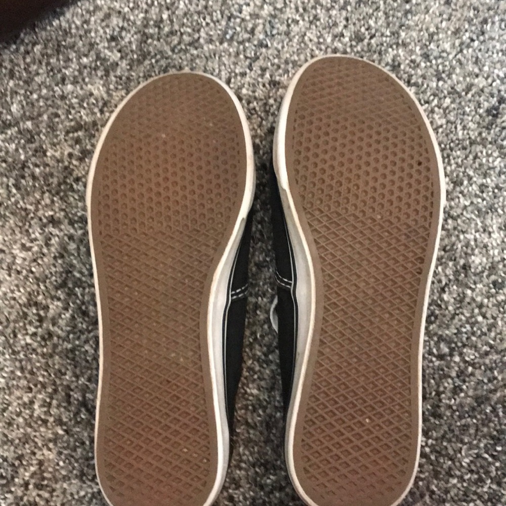 Vans - Picture 2 of 3